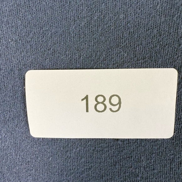 Men’s Abercrombie and fitch Tshirt size large preowned button detail - Picture 8 of 8